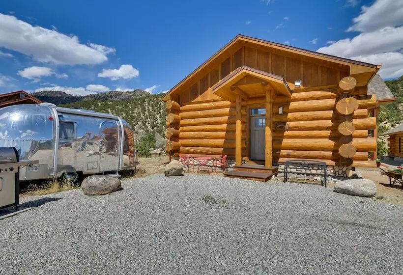 Cozy Riverfront Cabin ~ 1 Mi To Buena Vista