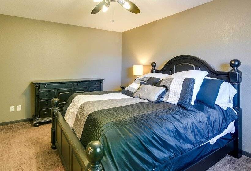 Expansive Texas City Retreat ~ 16 Mi To Galveston!