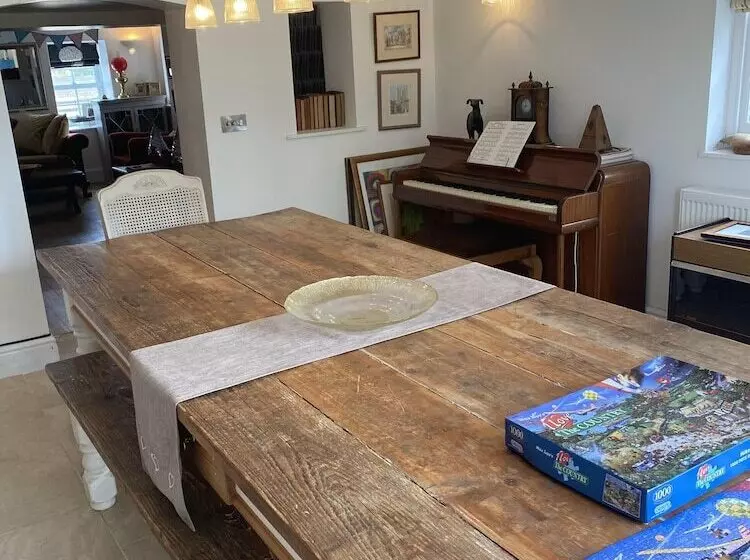 French Vintage Cottage In The Heart Of The Fens