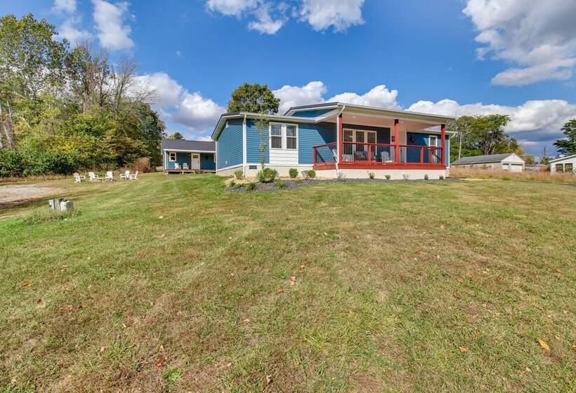 Hillsboro Hideaway W/ Private Hot Tub & Bunkhouse!