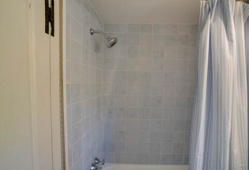 Historic New Lebanon Hideaway On 33 Private Acres!