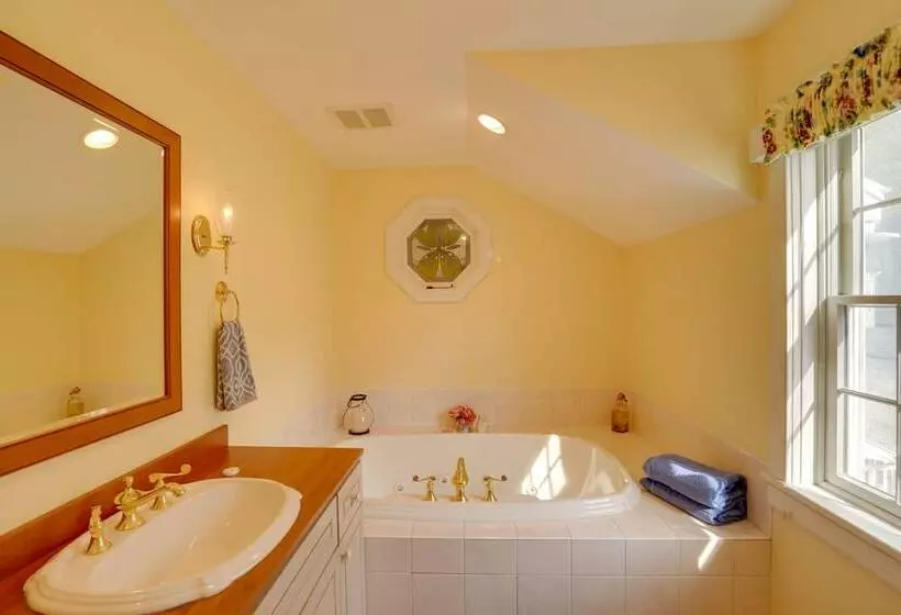 Historic New Lebanon Hideaway On 33 Private Acres!