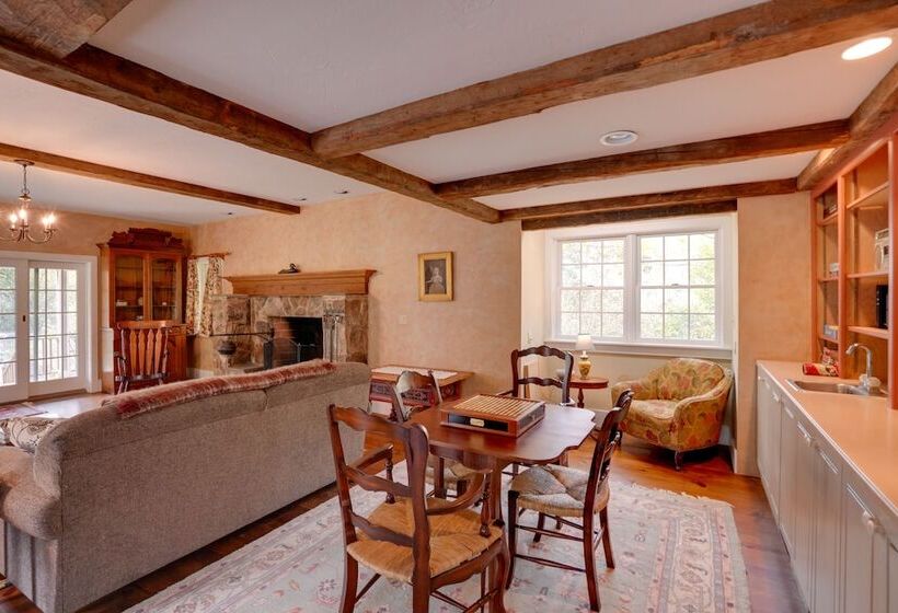 Historic New Lebanon Hideaway On 33 Private Acres!