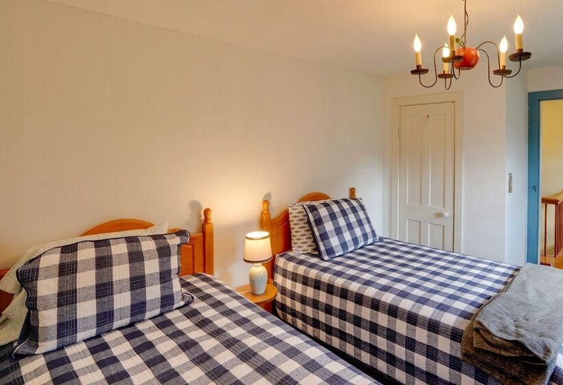 Historic New Lebanon Hideaway On 33 Private Acres!