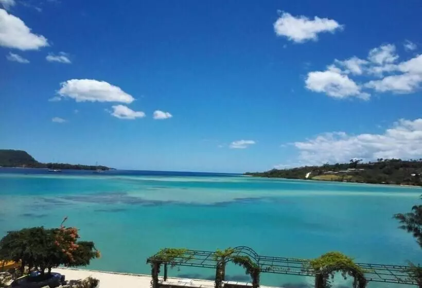 هتل Crystal Beach