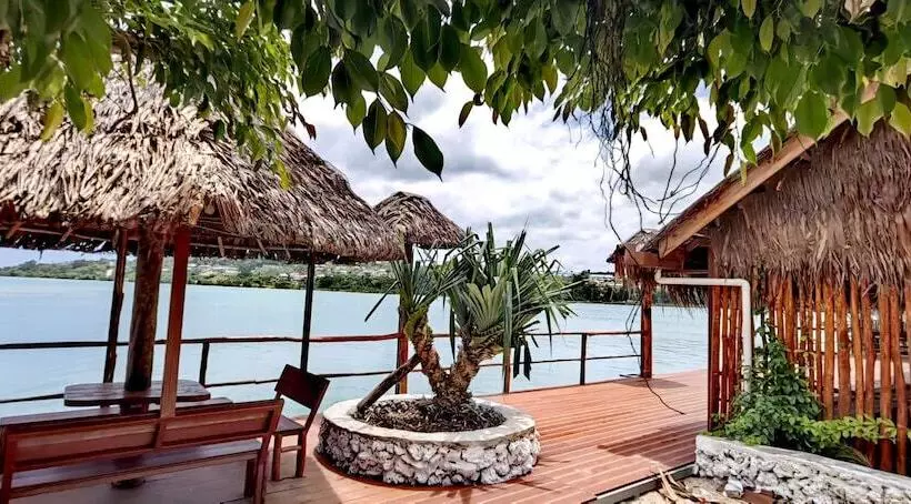 هتل Crystal Beach