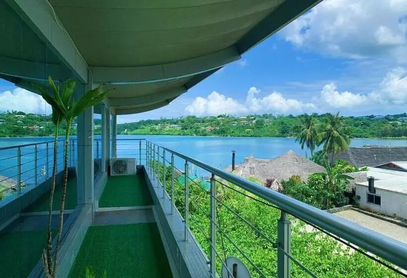 هتل Crystal Beach