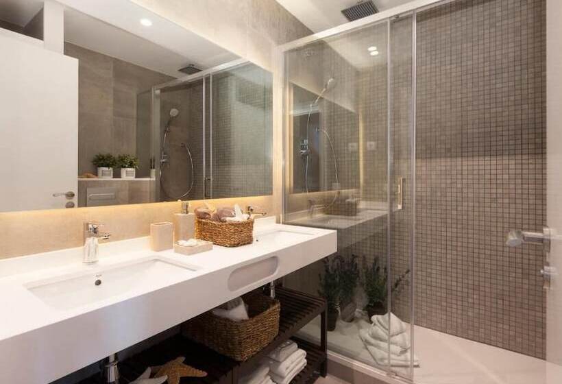 هتل Enjoybcn Marina Apartment