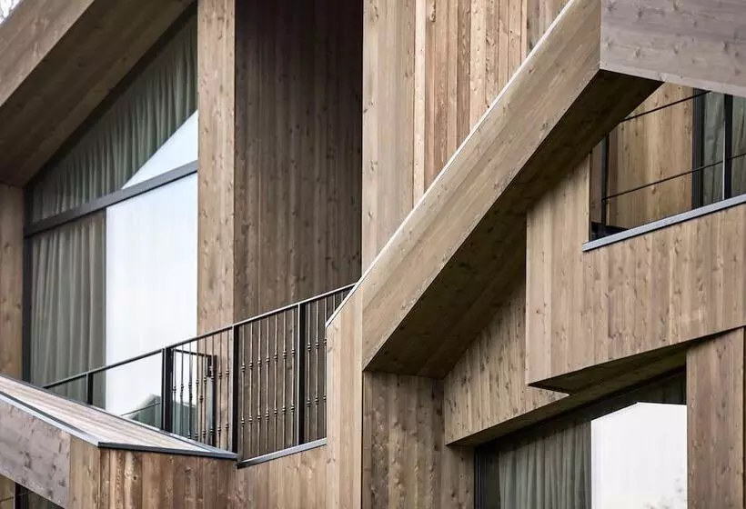 ホテル Floris Green Suites