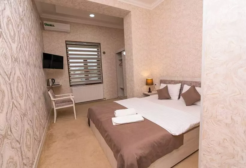 Hotelli Osiyo Plaza
