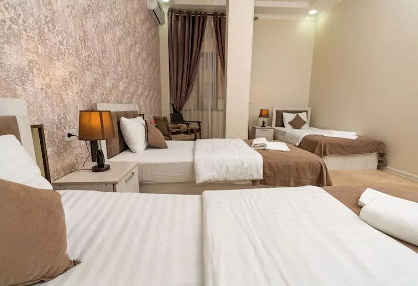 Hotelli Osiyo Plaza