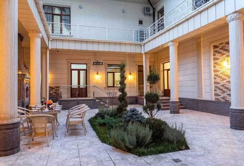 Hotelli Osiyo Plaza
