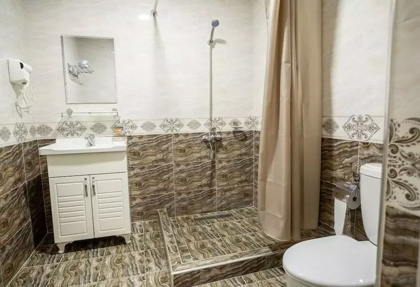 Hotelli Osiyo Plaza