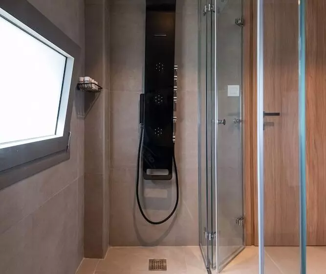 Hotelli Taf Beach Villas With Tesla