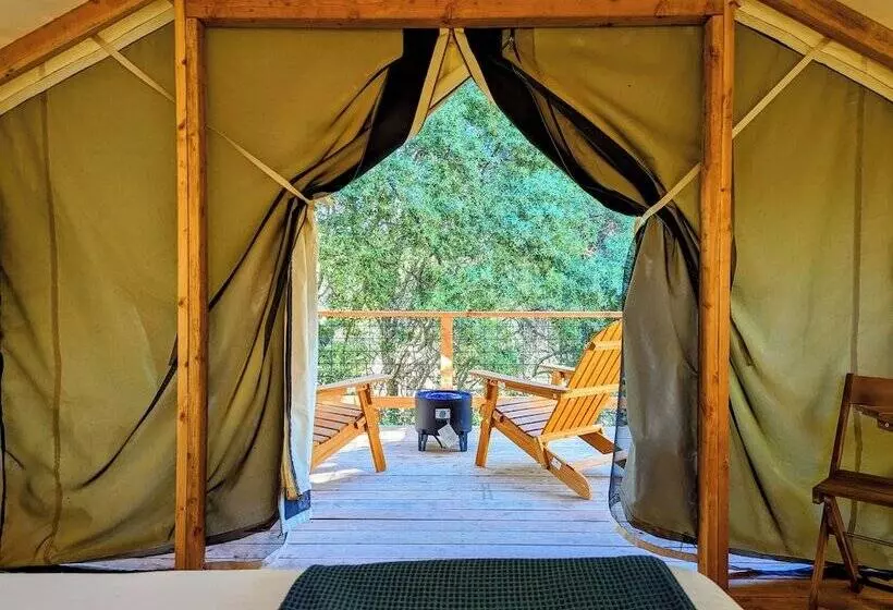 ホテル Wildhaven Yosemite Glamping