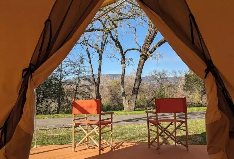 ホテル Wildhaven Yosemite Glamping