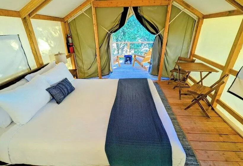 ホテル Wildhaven Yosemite Glamping