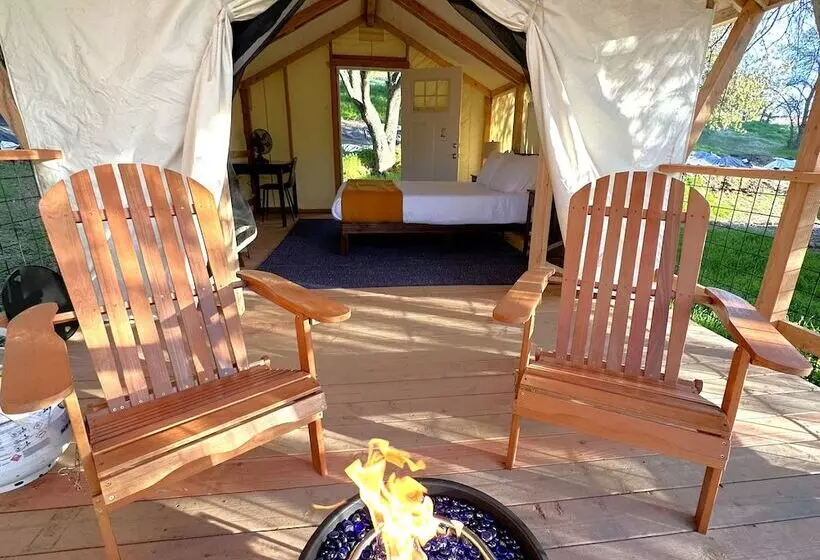 ホテル Wildhaven Yosemite Glamping