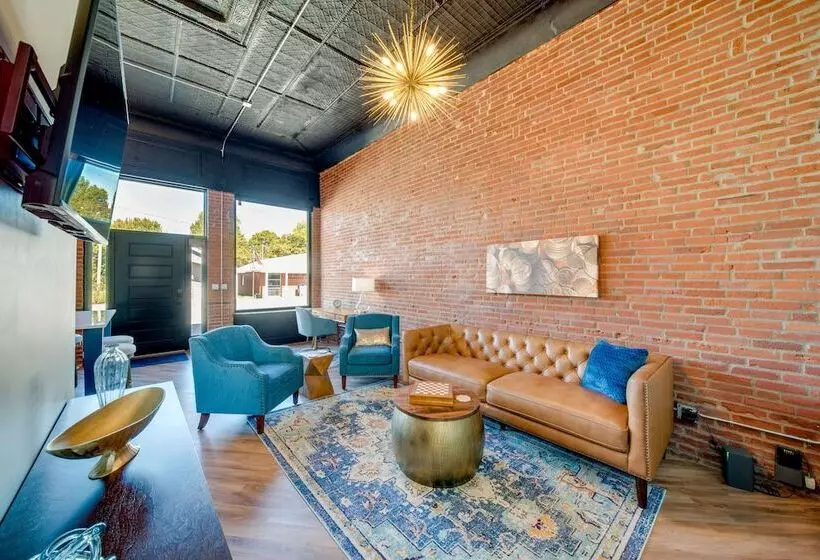 Idyllic Biggsville Vacation Rental: 10 Mi To River