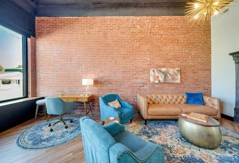 Idyllic Biggsville Vacation Rental: 10 Mi To River