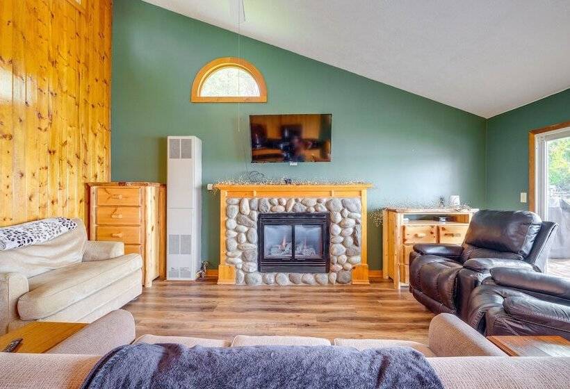 Kalkaska Retreat: Private Hot Tub, Dock, Fireplace