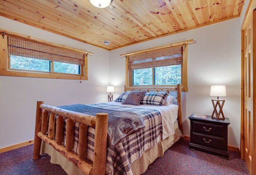 Lakefront Presque Isle Cabin W/ Private Dock