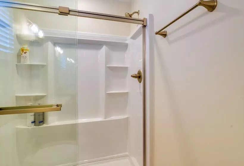 Luxurious Morgantown Retreat W/ Stunning Views!