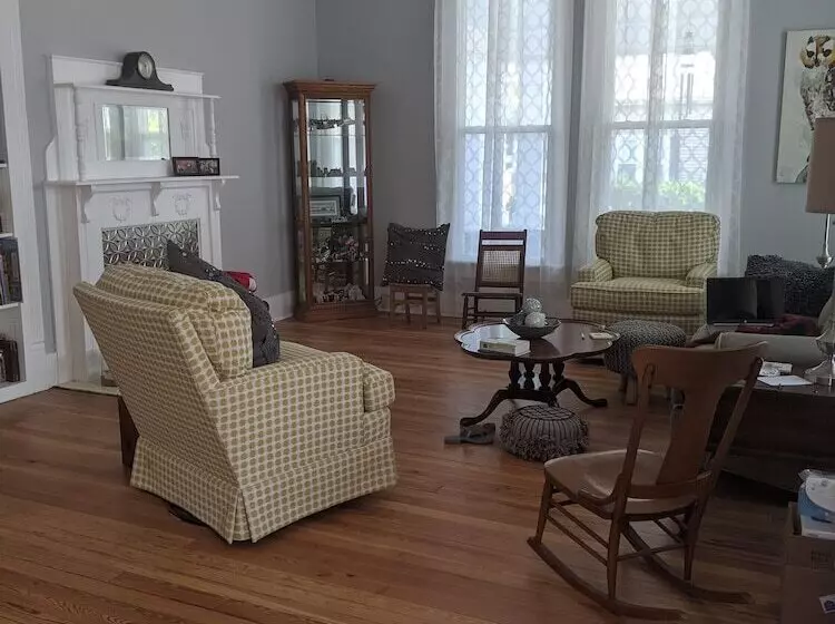 M G Richardson Bed & Breakfast