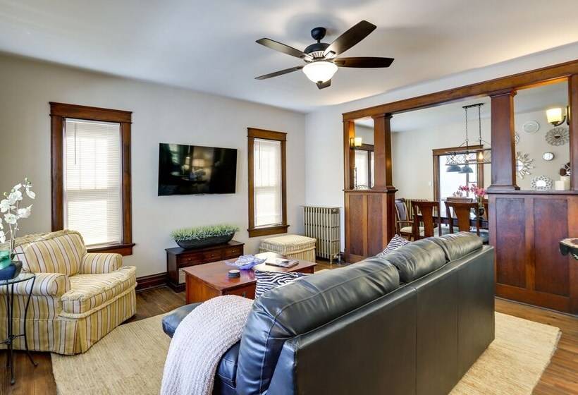 Missouri Retreat W/ Deck, Grill & Shuffleboard!