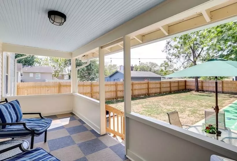 Missouri Retreat W/ Deck, Grill & Shuffleboard!