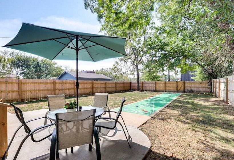 Missouri Retreat W/ Deck, Grill & Shuffleboard!