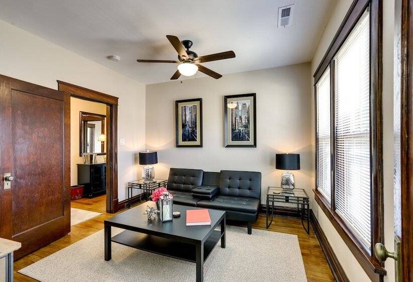 Missouri Retreat W/ Deck, Grill & Shuffleboard!