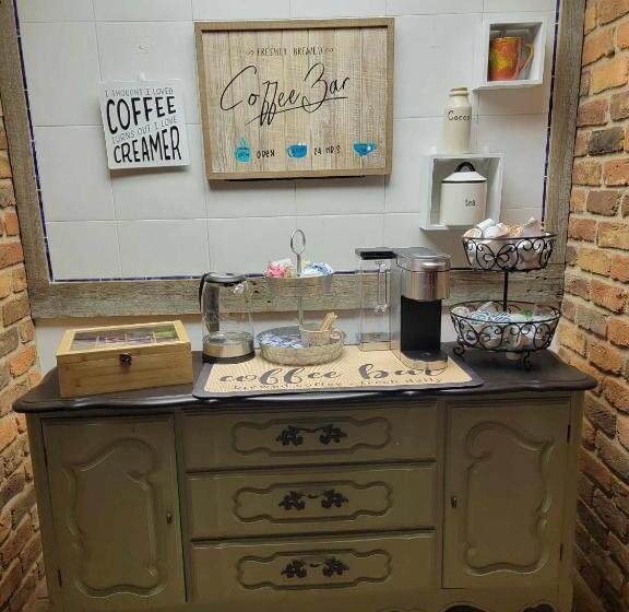 Moonlight Manor Bed And Breakfast