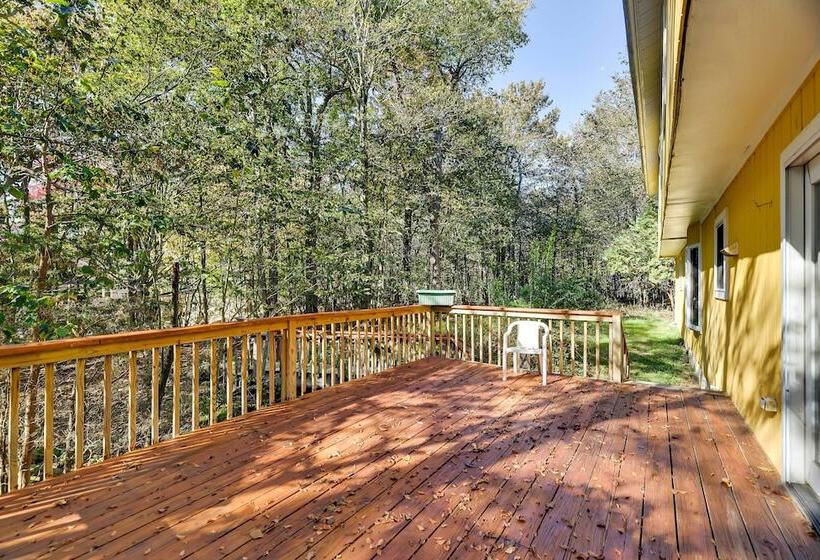 Tobyhanna Abode W/ Golf & Pool Access!