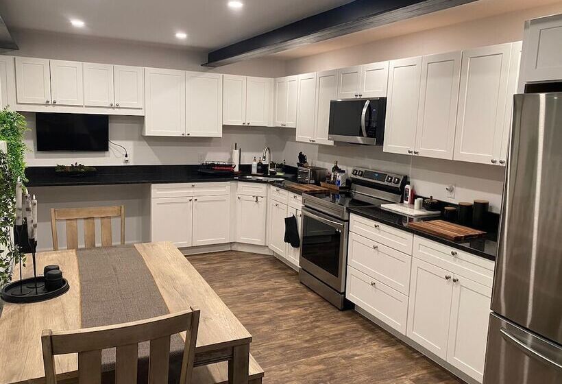 膳宿费 Vermont Mirror House