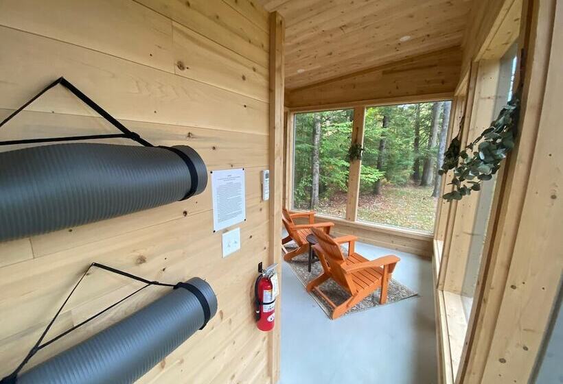 膳宿费 Vermont Mirror House