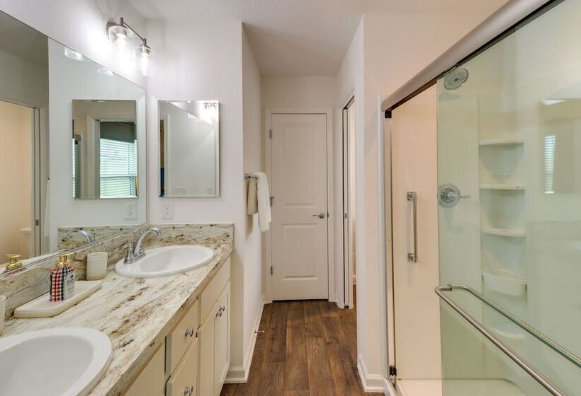 Golfer S Paradise: Pet Friendly Home In Wildwood