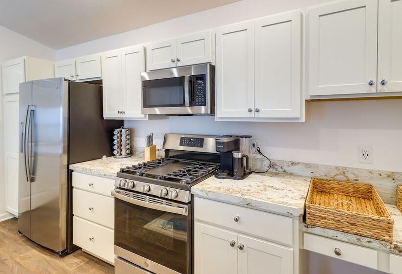 Golfer S Paradise: Pet Friendly Home In Wildwood