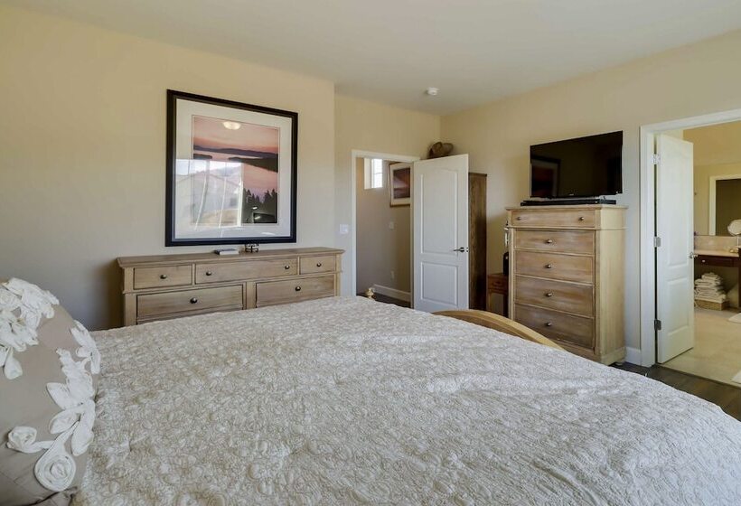 Reno Home ~ 7 Mi To Reno Sparks Convention Center!