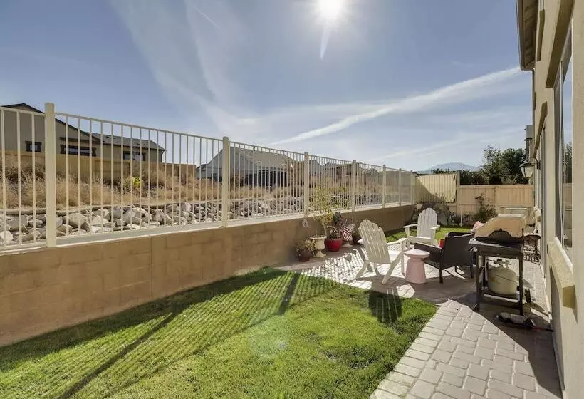 Reno Home ~ 7 Mi To Reno Sparks Convention Center!