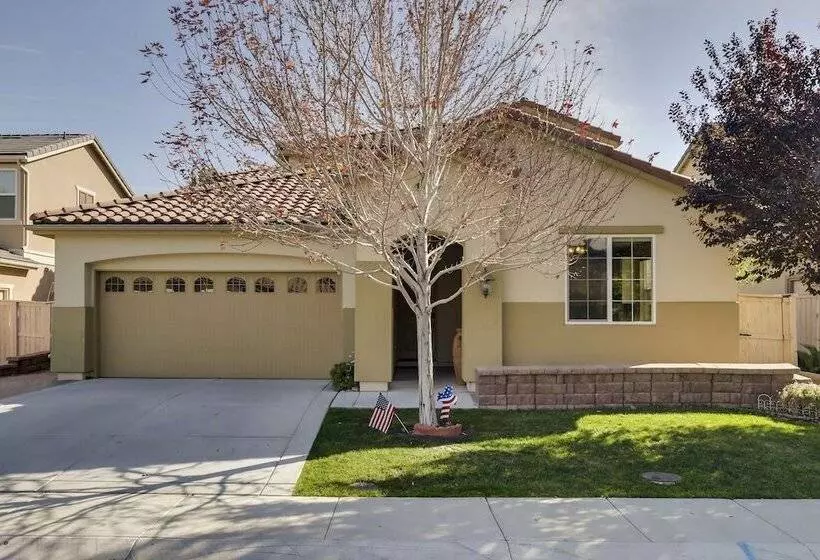 Reno Home ~ 7 Mi To Reno Sparks Convention Center!