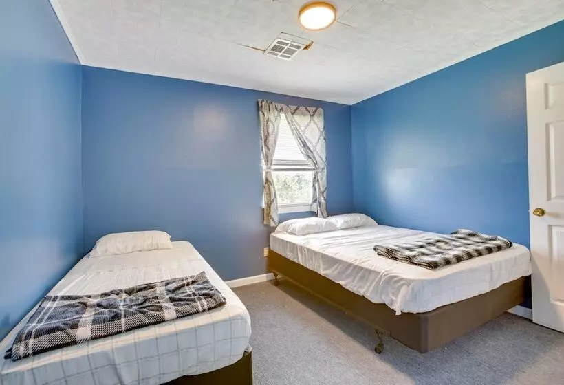 Pet Friendly St Bernard Home Near Fishing!