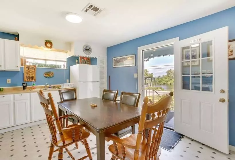 Pet Friendly St Bernard Home Near Fishing!