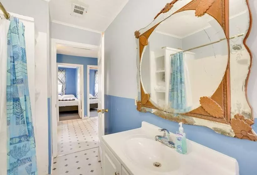 Pet Friendly St Bernard Home Near Fishing!