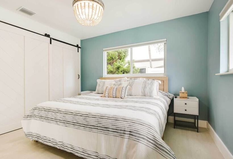 1 Mi To Pompano Beach: Home W/ Patio & Pool!