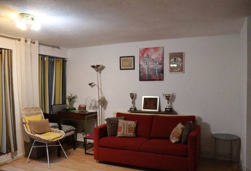 レジデンス Comfortable 2 Bed House In London Zone 2
