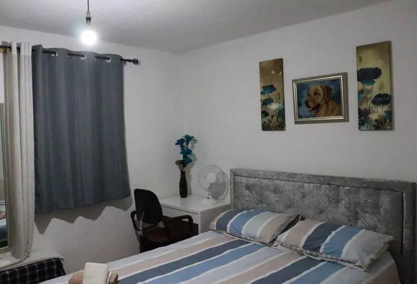 اقامتگاه Comfortable 2 Bed House In London Zone 2