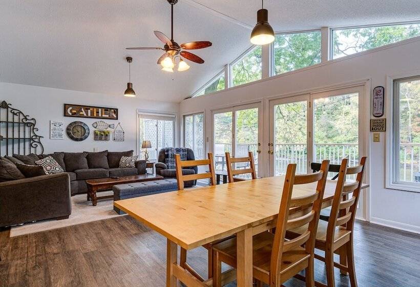 Riverfront Brookston Retreat W/ Deck & River Tubes