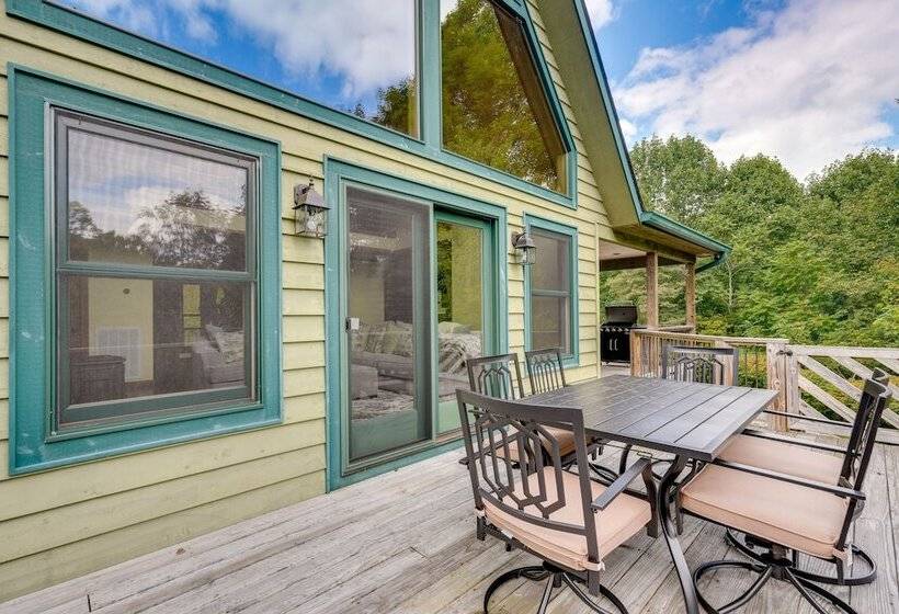 Roan Mountain Home W/ Deck Near Appalachian Trail!