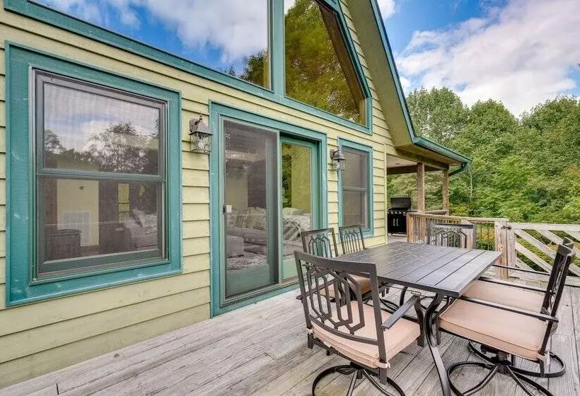 Roan Mountain Home W/ Deck Near Appalachian Trail!